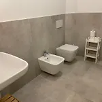 Polly's 1 Floor Апартаменты Верона