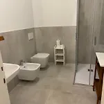 Polly's 1 Floor Апартаменты Верона