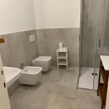 Polly's 1 Floor Apartment Verona